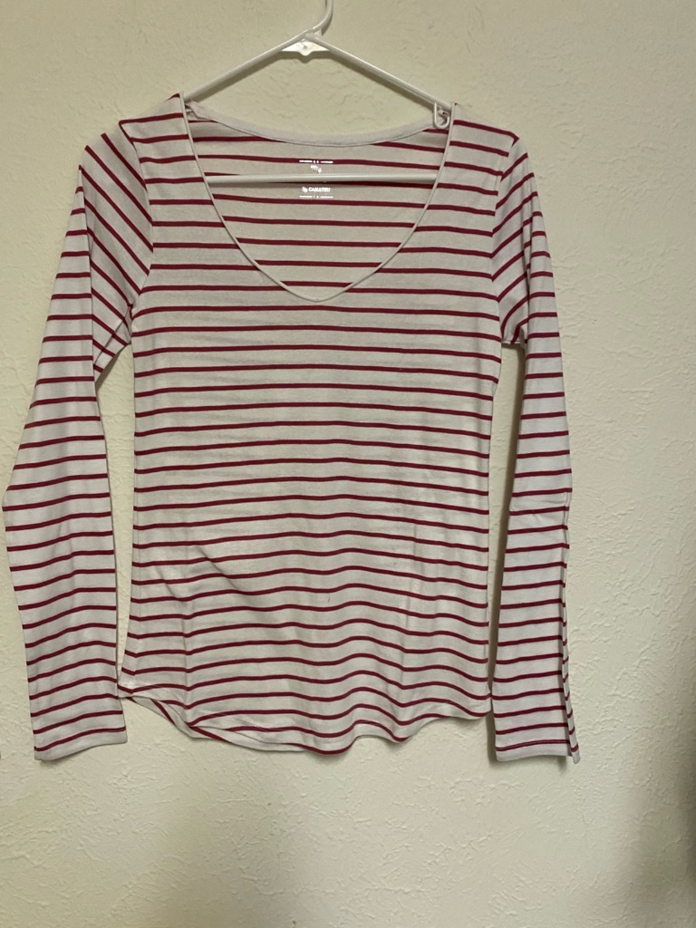 Old Navy White and Red Striped V-Neck Long Sleeve Tee